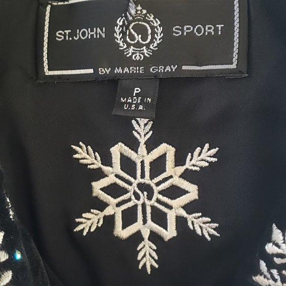 SOLD ST.JOHN SPORT Womens Bomber Jacket XS Black Velvet Embroidered Snowflake - Picture 10 of 12
